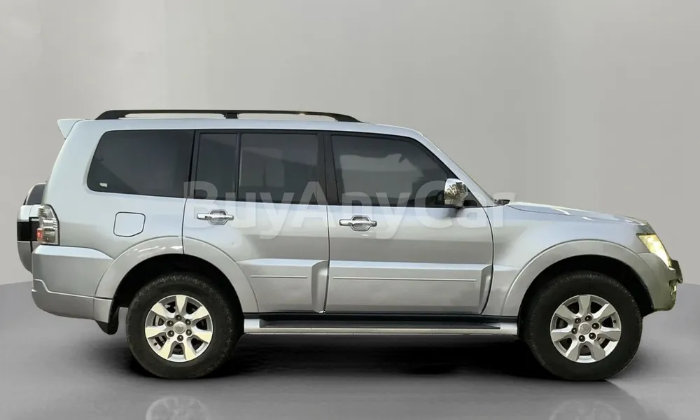 Vehicle photo 3