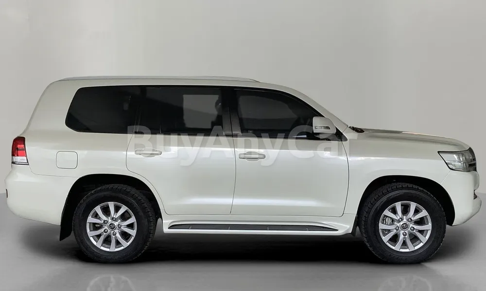 Vehicle photo 3