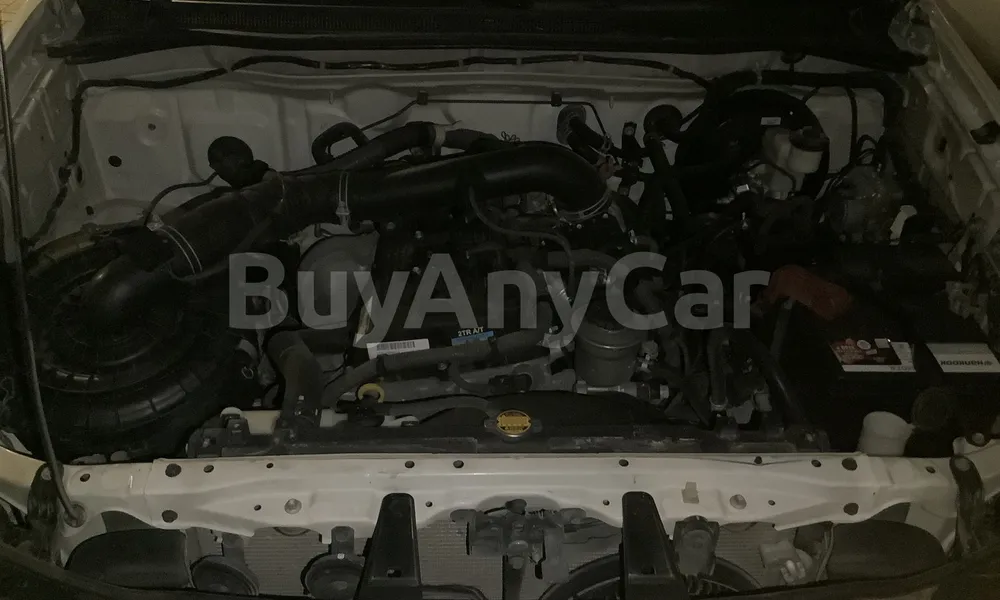 Vehicle photo 6