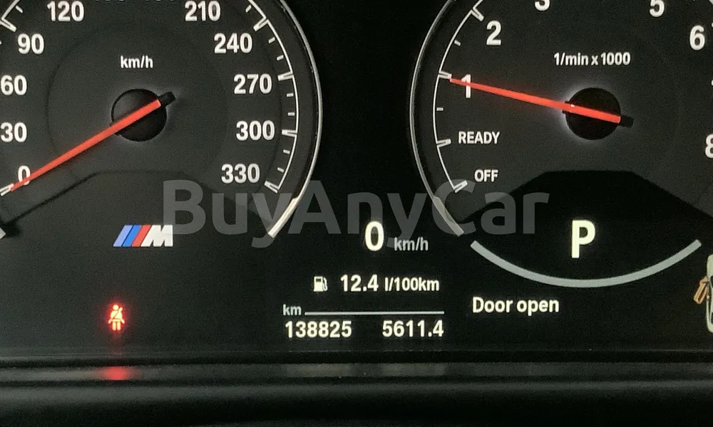 Vehicle photo 7