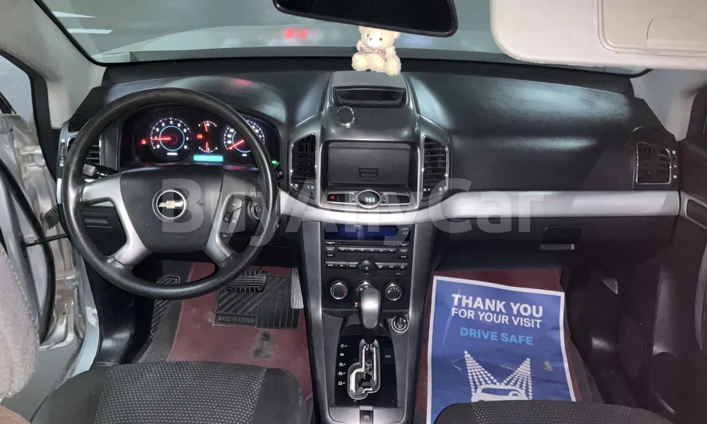 Vehicle photo 9