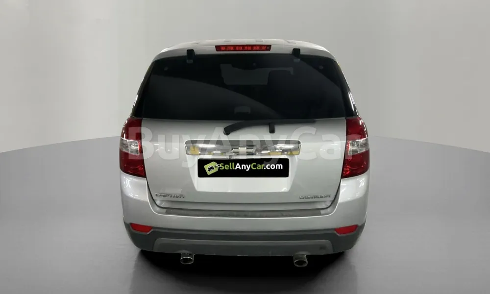 Vehicle photo 2