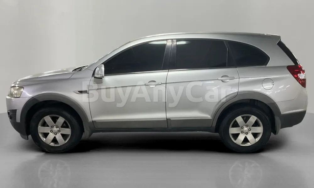 Vehicle photo 4