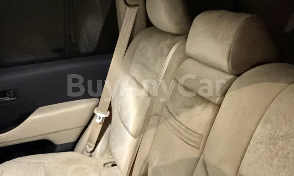 Vehicle photo 4