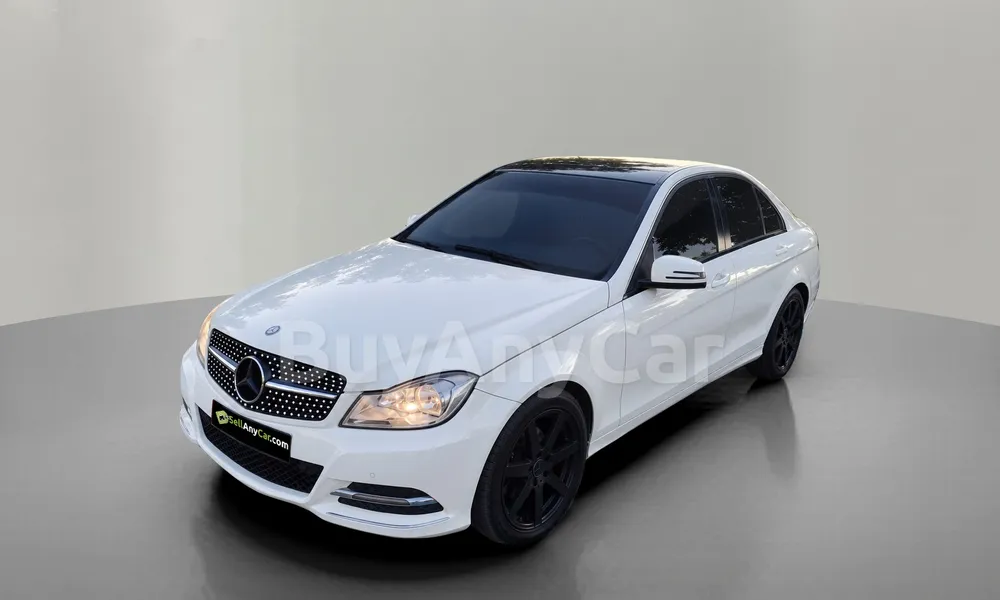 Vehicle photo 1