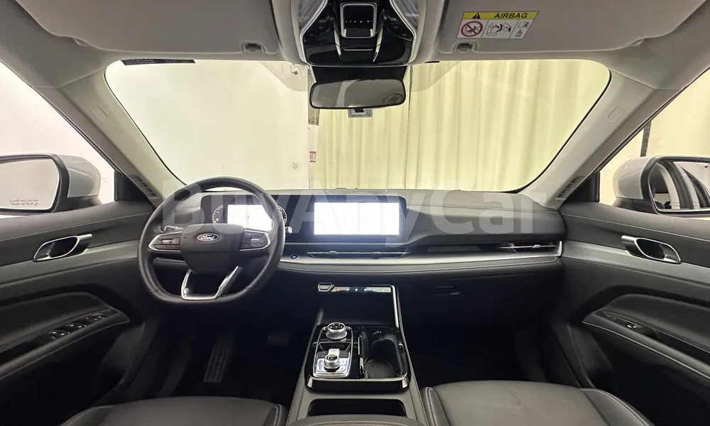 Vehicle photo 9