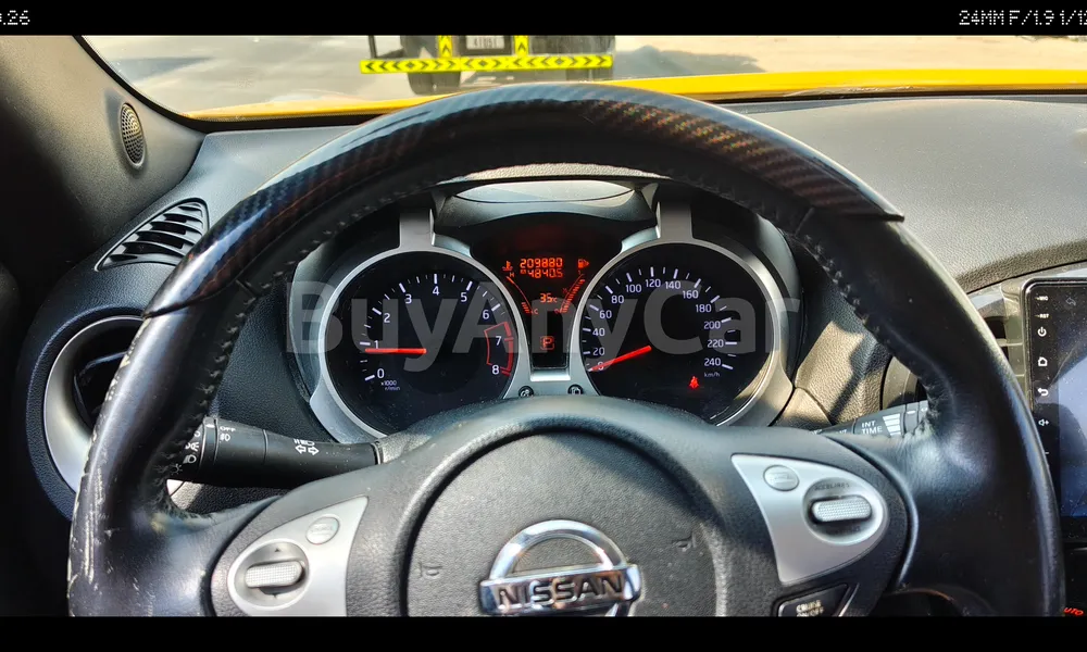 Vehicle photo 4