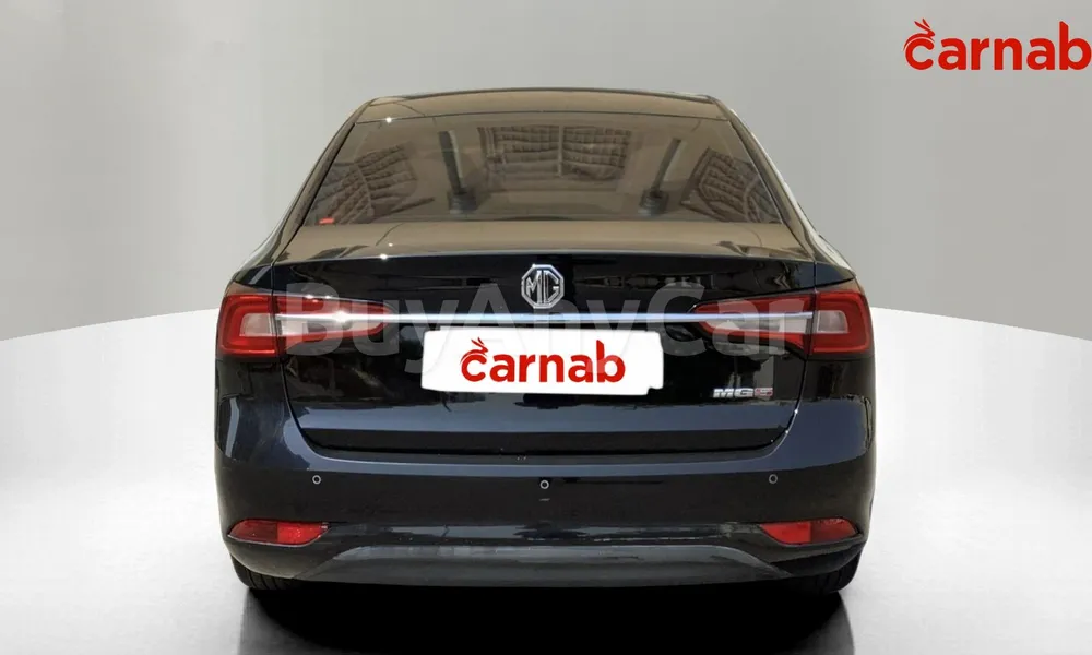 Vehicle photo 4