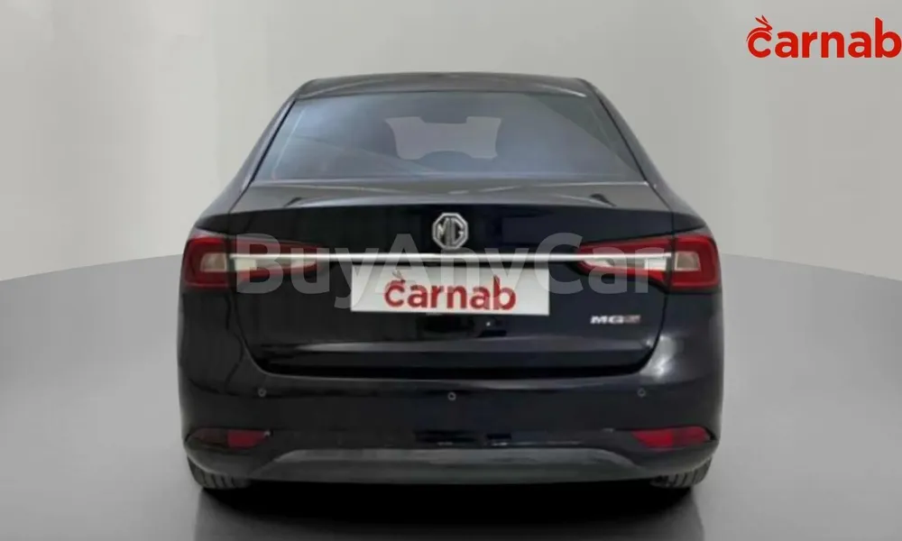 Vehicle photo 3