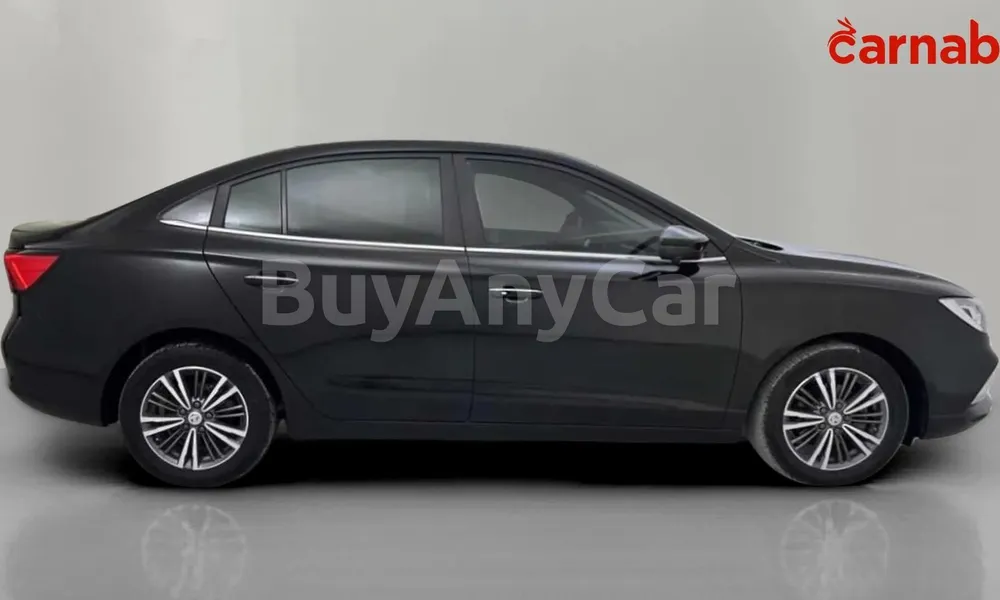 Vehicle photo 3