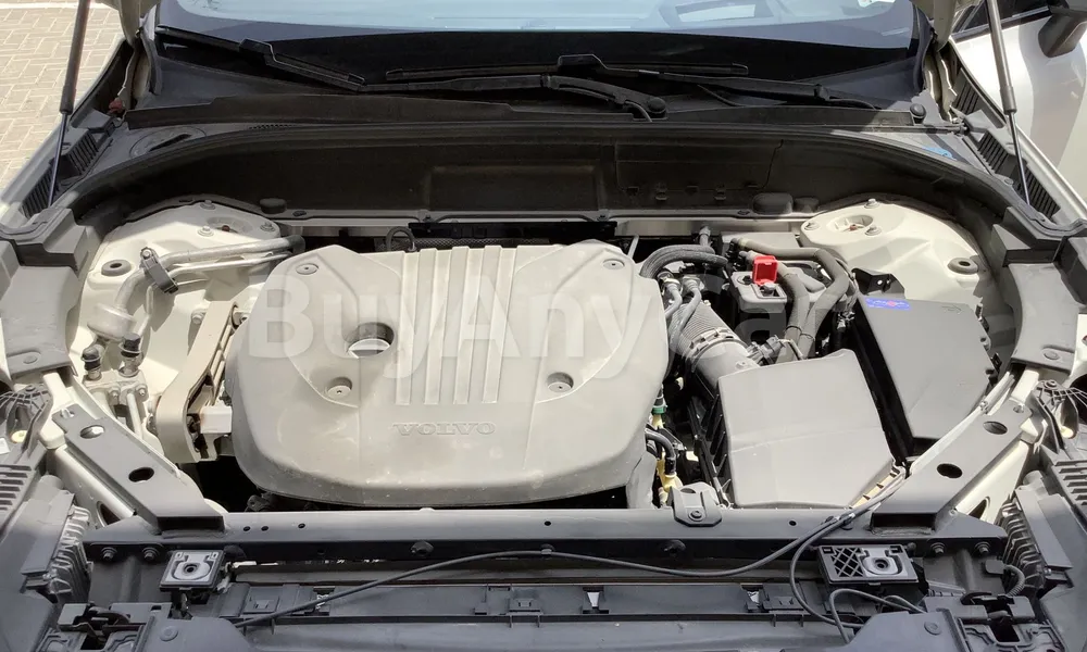 Vehicle photo 5