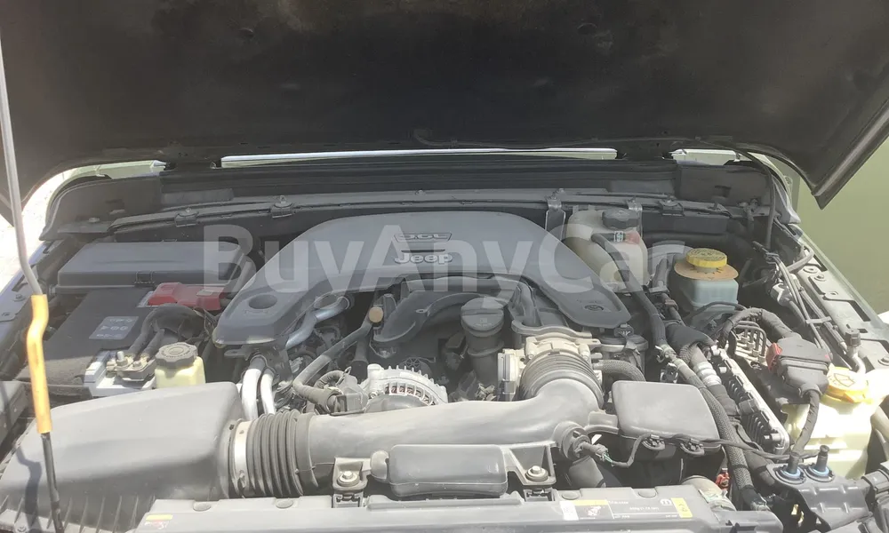 Vehicle photo 5