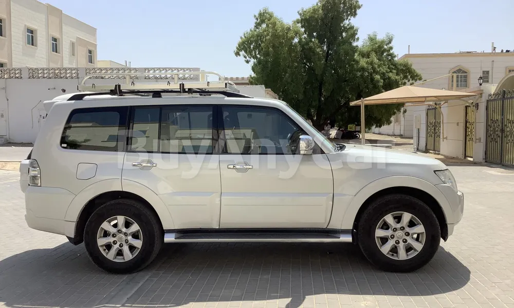 Vehicle photo 3