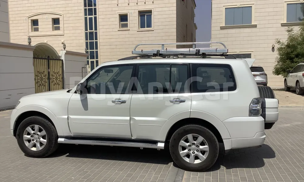 Vehicle photo 4