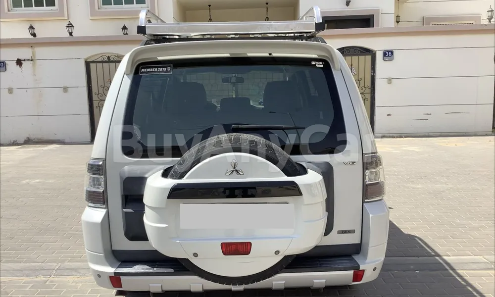Vehicle photo 2