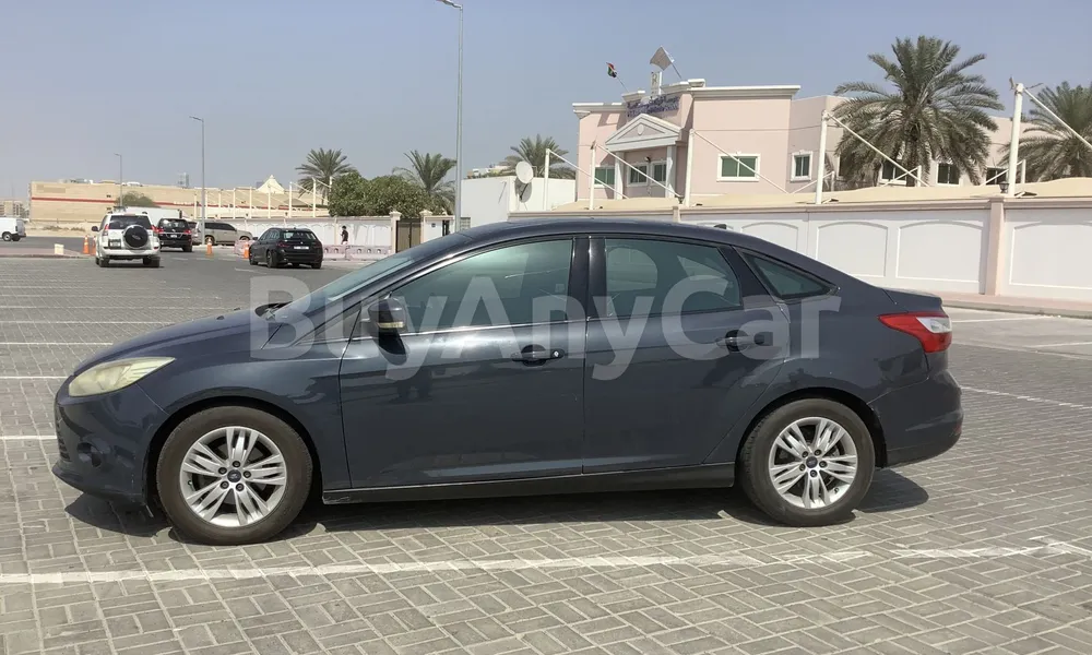 Vehicle photo 4