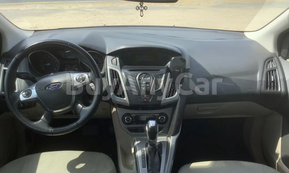 Vehicle photo 9