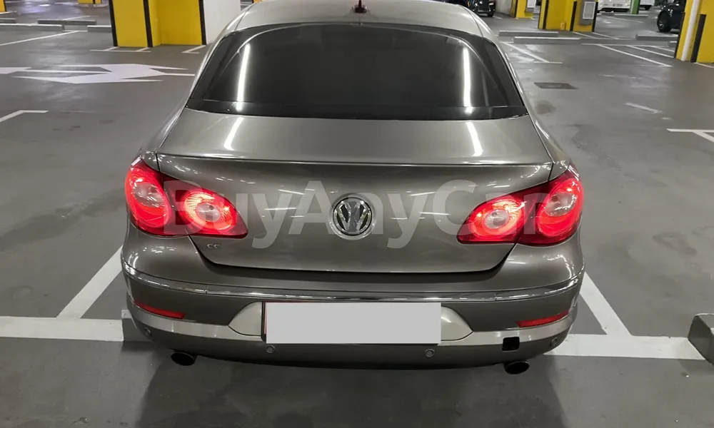 Vehicle photo 2