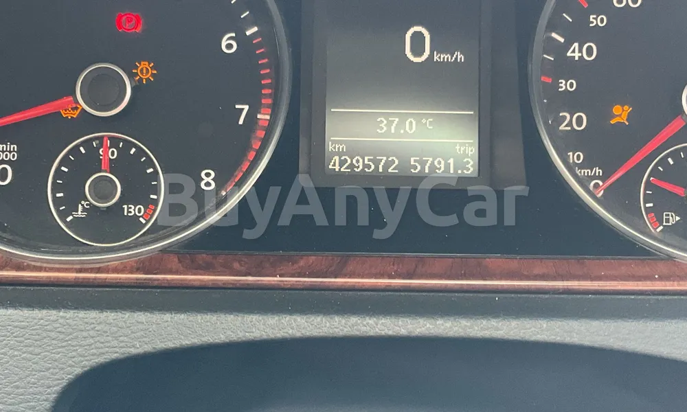 Vehicle photo 7