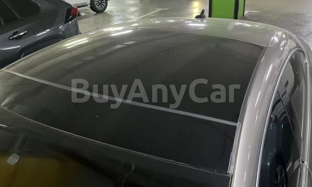 Vehicle photo 5