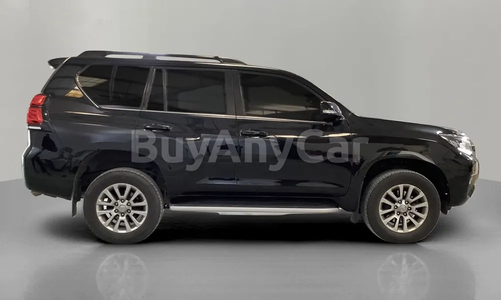 Vehicle photo 4