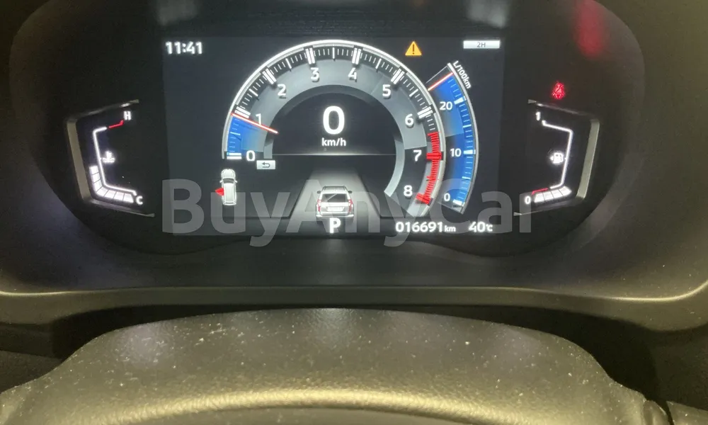 Vehicle photo 8