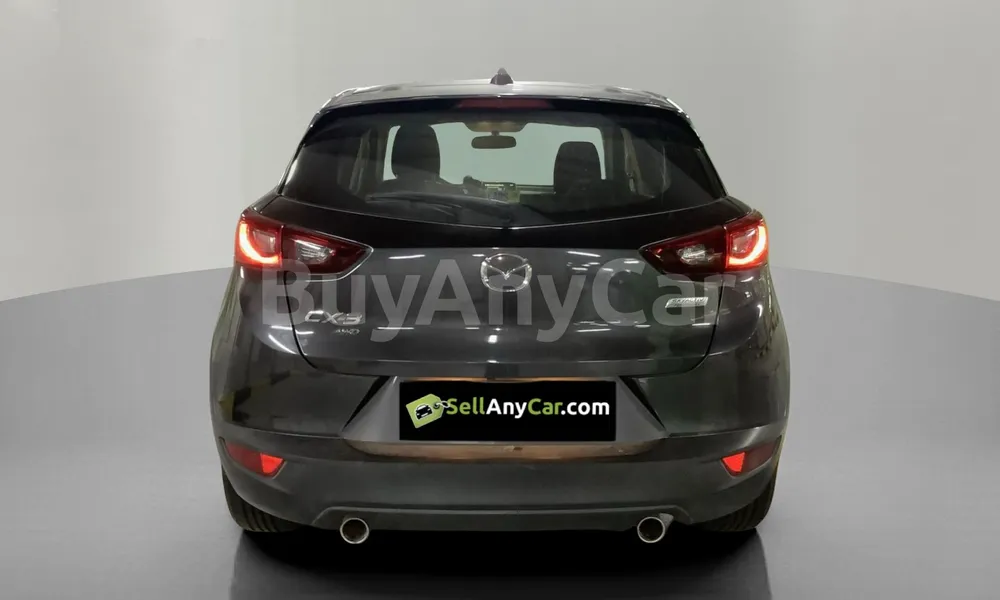 Vehicle photo 2