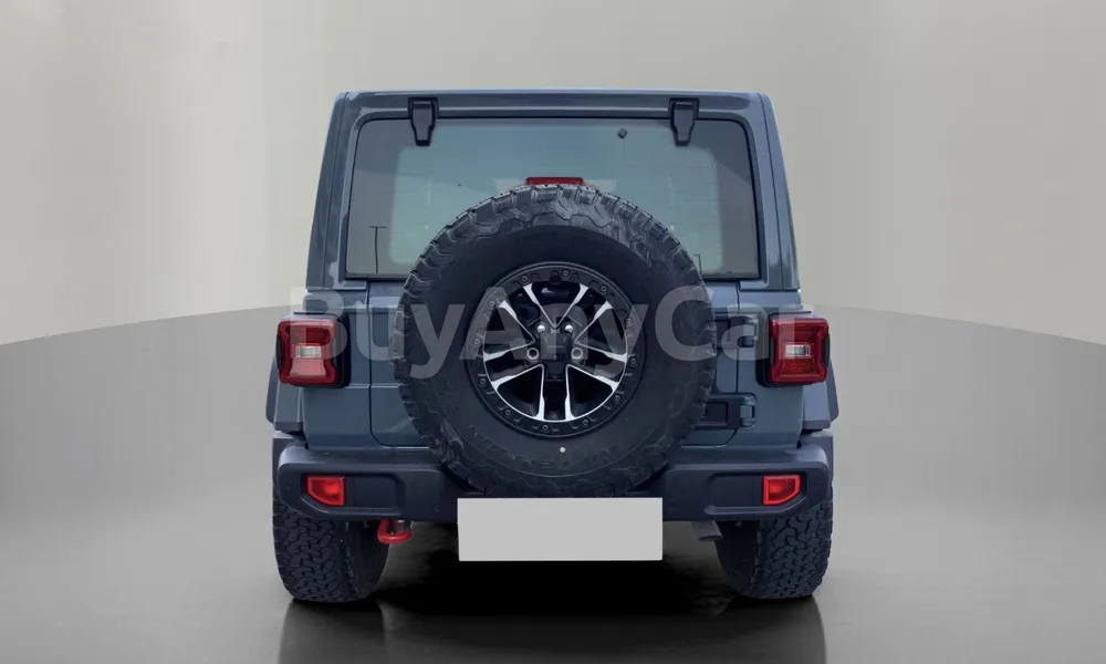 Vehicle photo 2