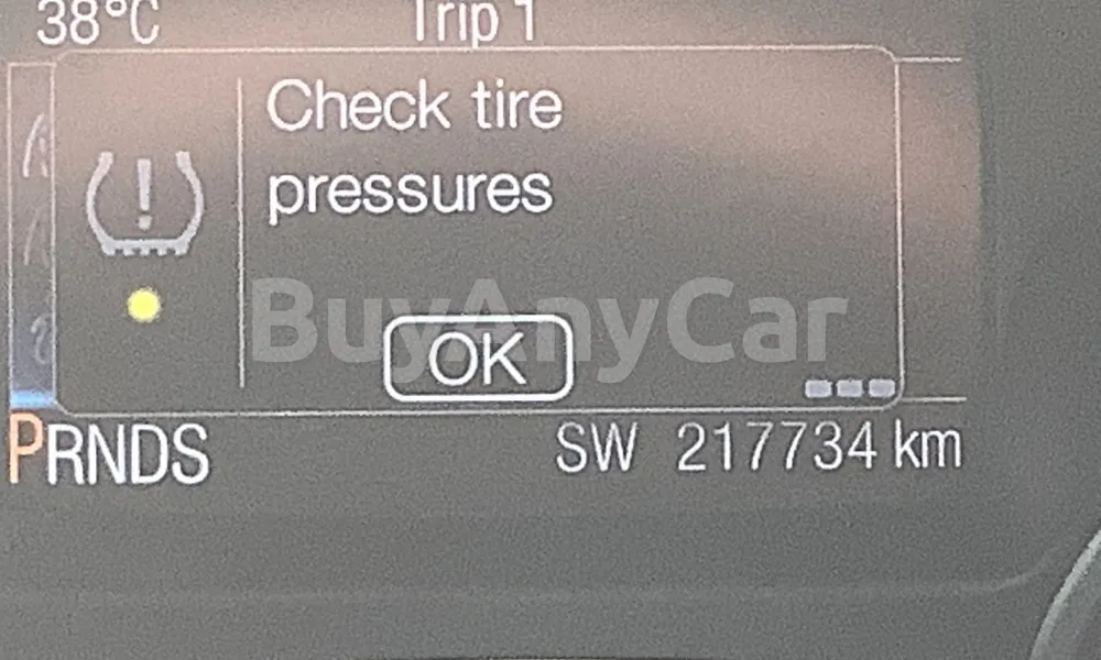 Vehicle photo 7