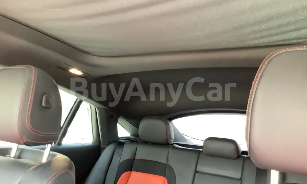 Vehicle photo 7
