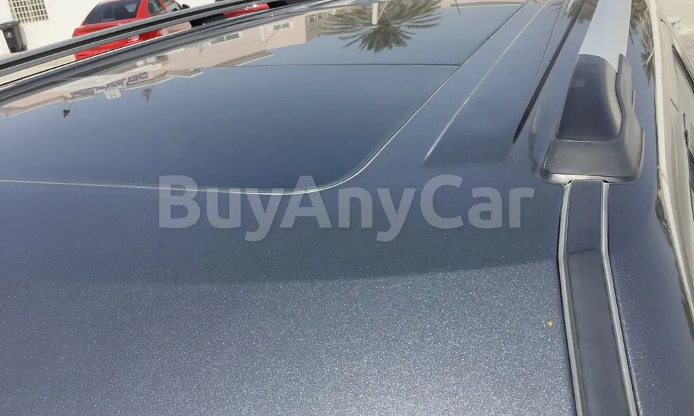 Vehicle photo 5