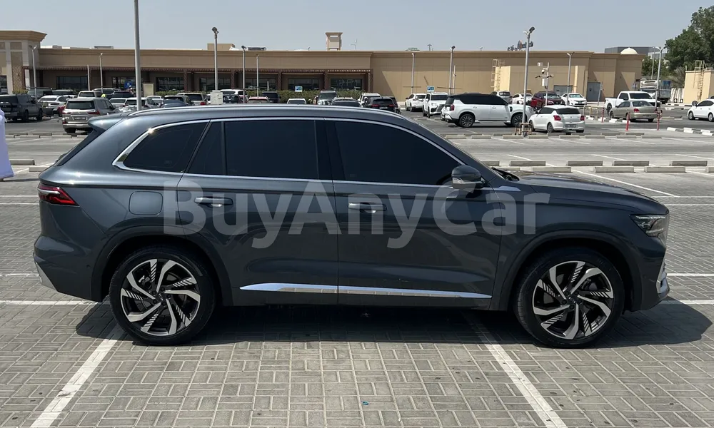 Vehicle photo 3