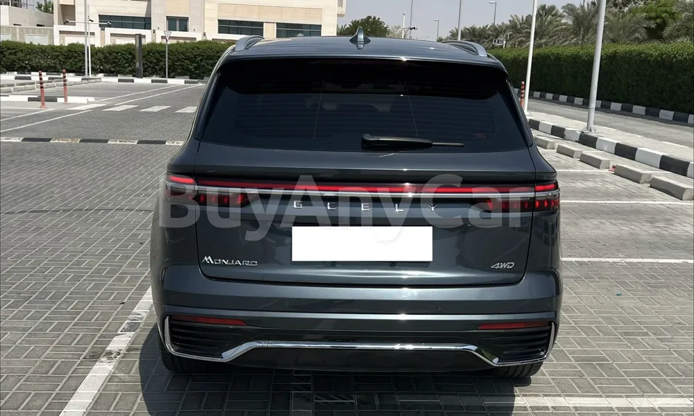 Vehicle photo 2