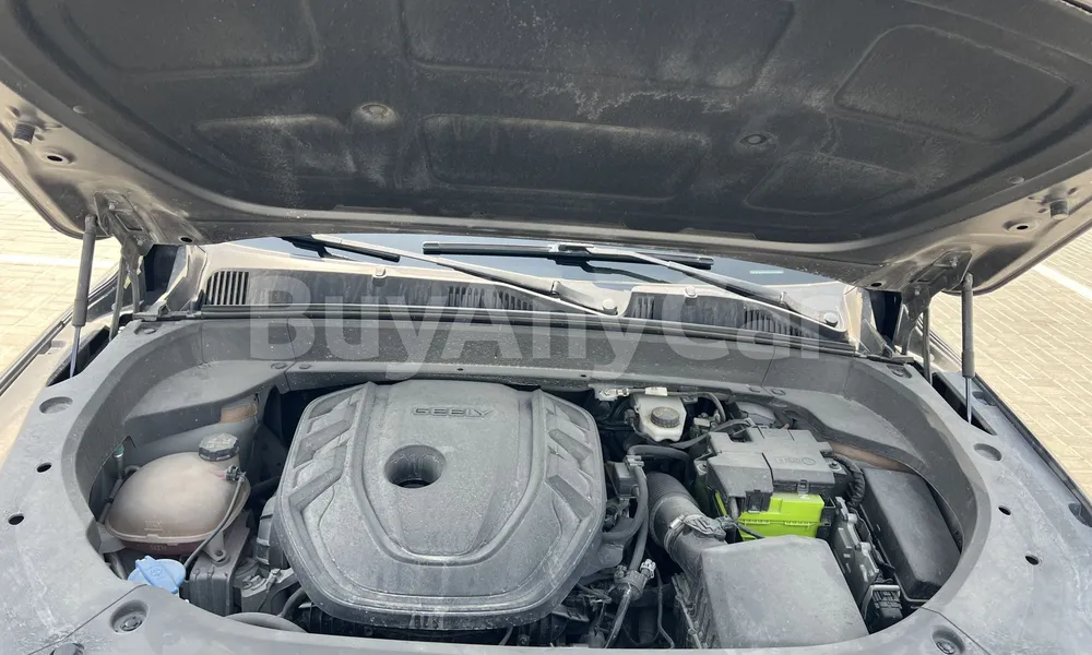Vehicle photo 7