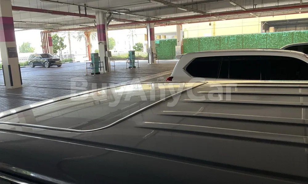 Vehicle photo 5