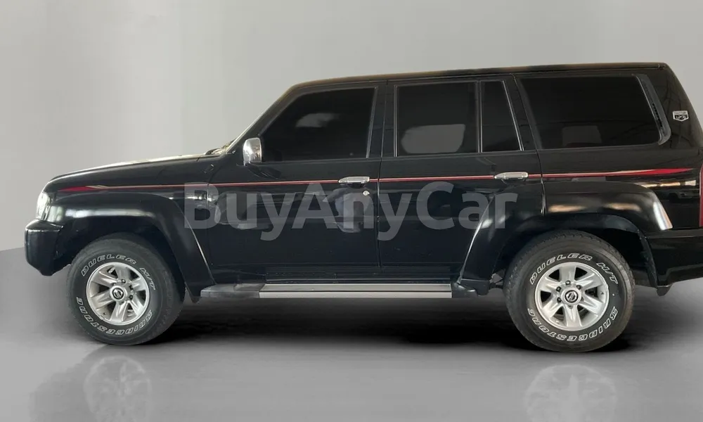 Vehicle photo 4