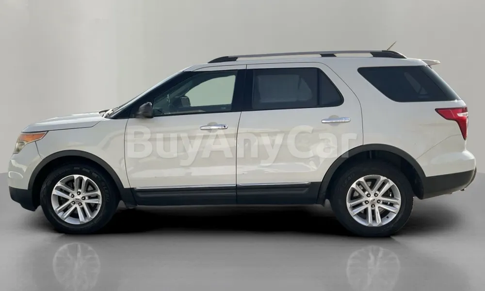 Vehicle photo 4