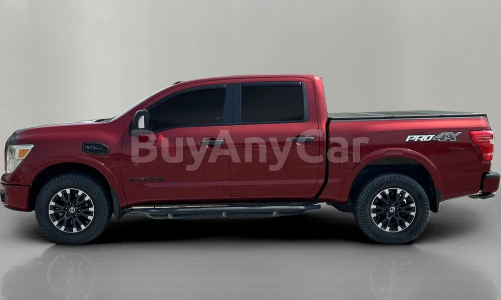 Vehicle photo 4