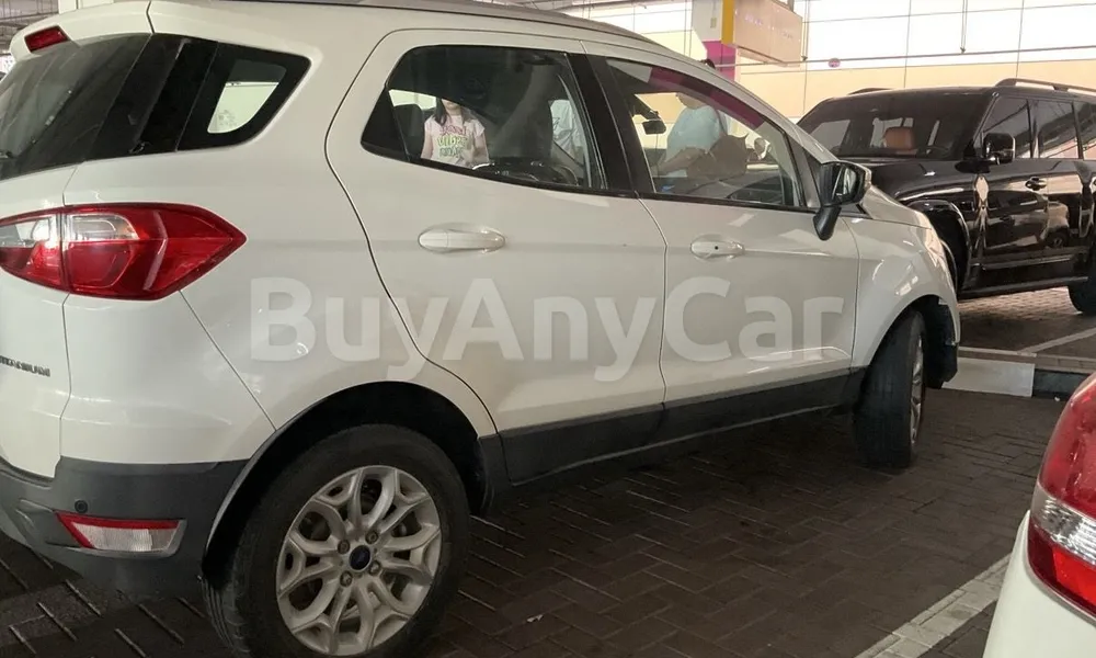 Vehicle photo 3