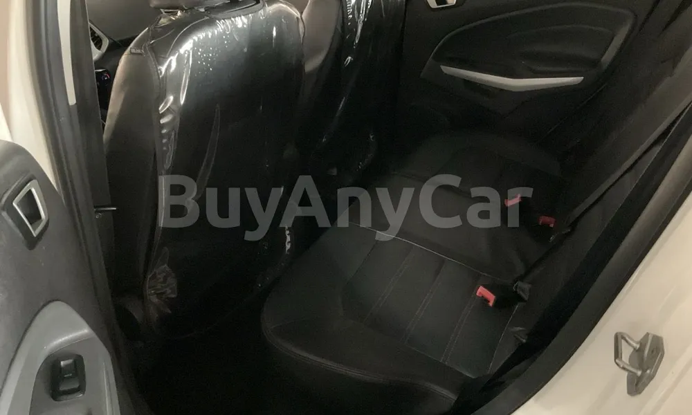 Vehicle photo 8