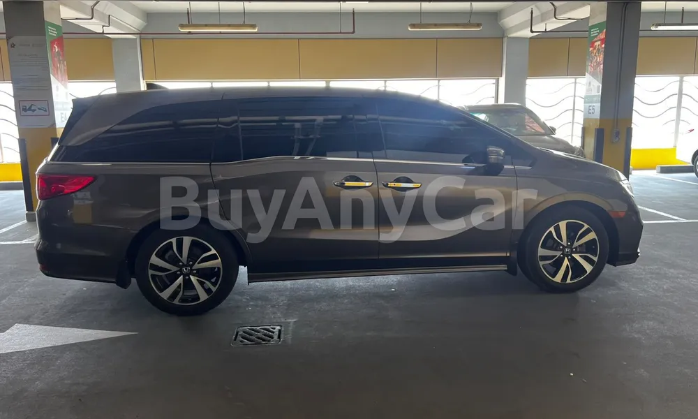 Vehicle photo 3