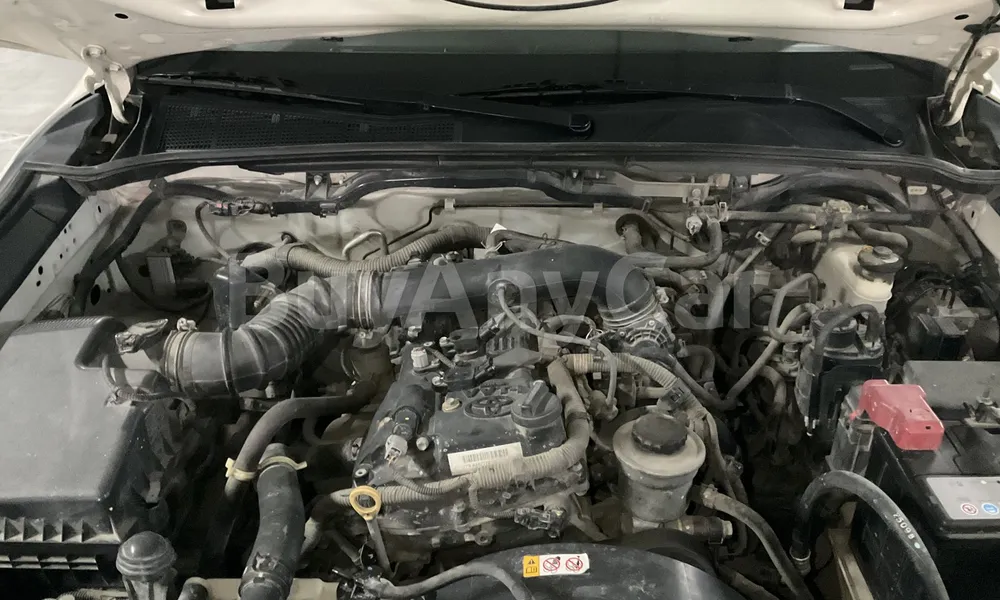 Vehicle photo 7