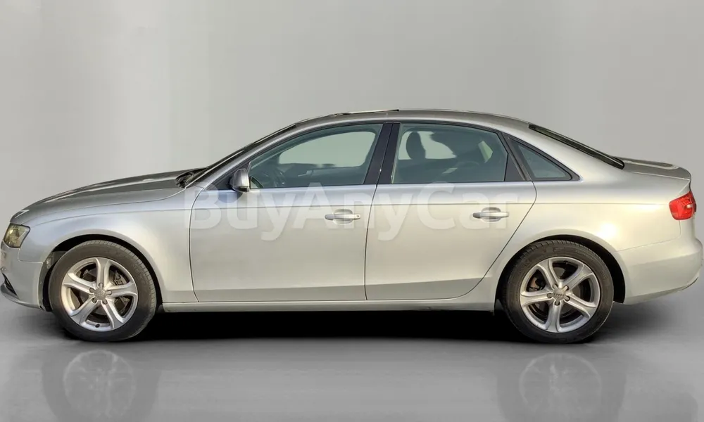 Vehicle photo 5