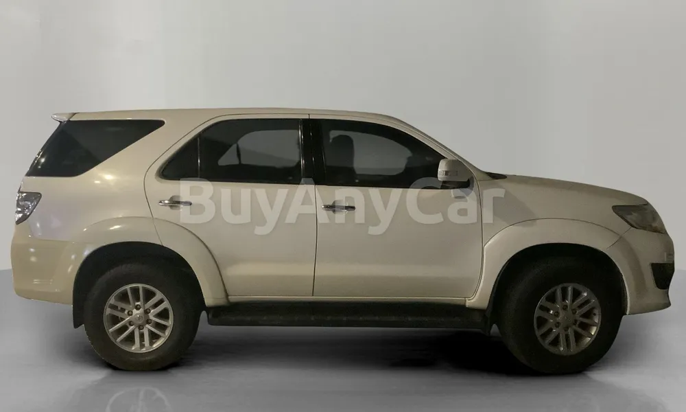 Vehicle photo 3