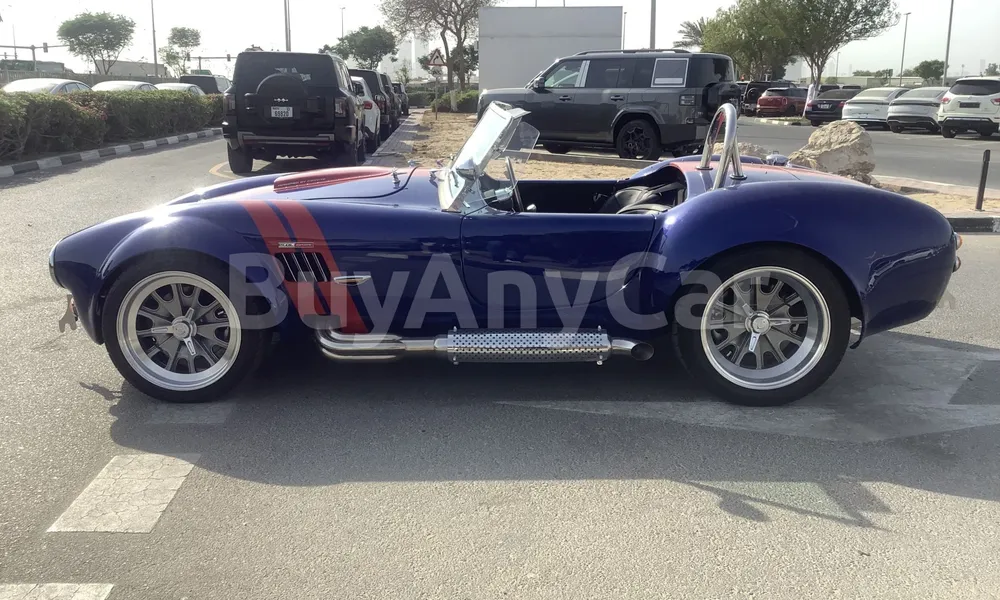 Vehicle photo 10