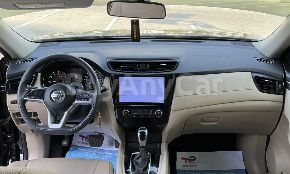 Vehicle photo 6