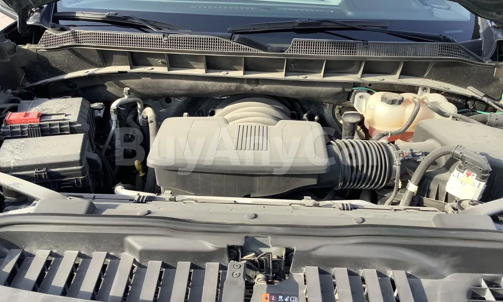 Vehicle photo 6