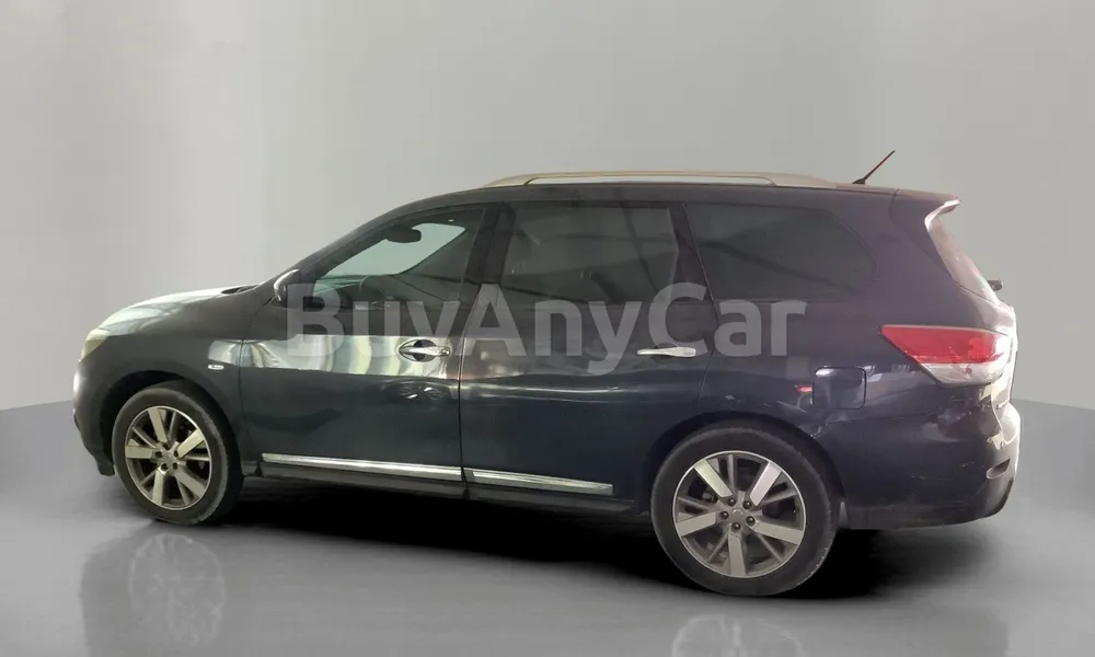 Vehicle photo 4