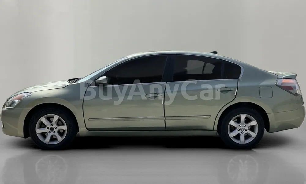 Vehicle photo 4