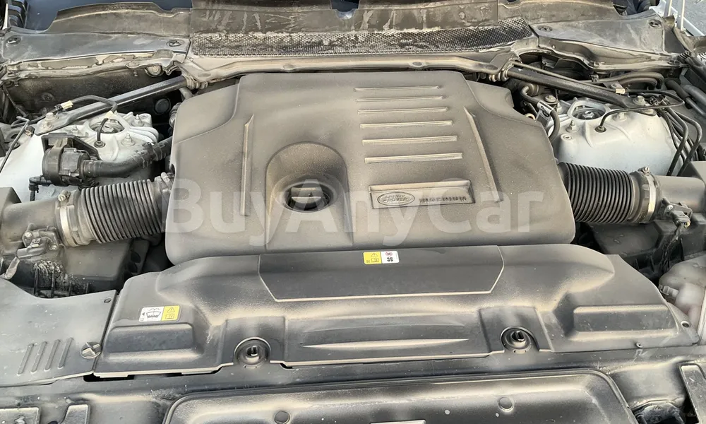 Vehicle photo 6